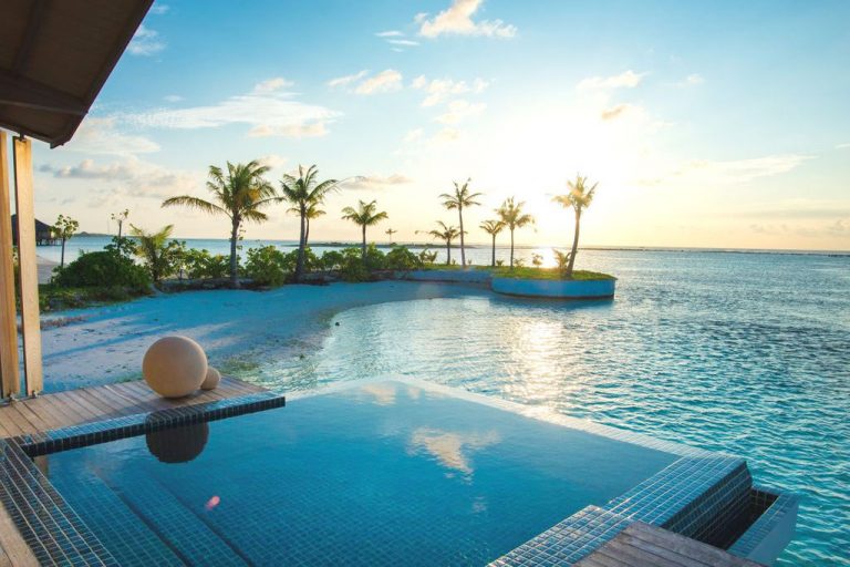 Luxury Travel Guide Recommendations